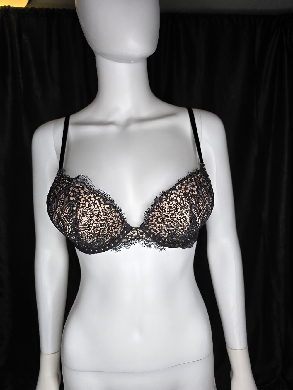 Victoria's Secret Bombshell Black Lace Push-Up Bra with Nude Lining Size 34A - Picture 7 of 16
